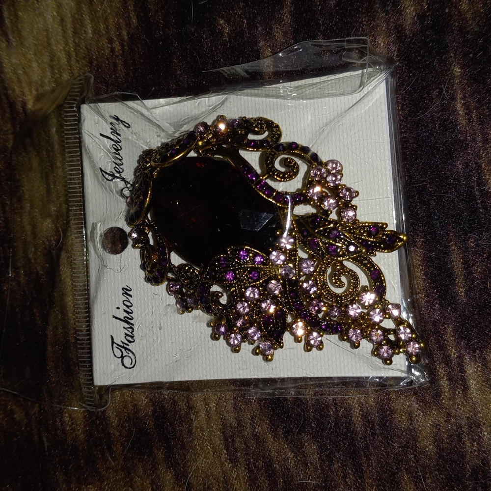 Amythist crystals fancy  pin